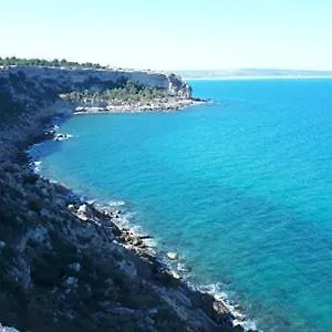 Face Au Port 4cani2 * Leucate